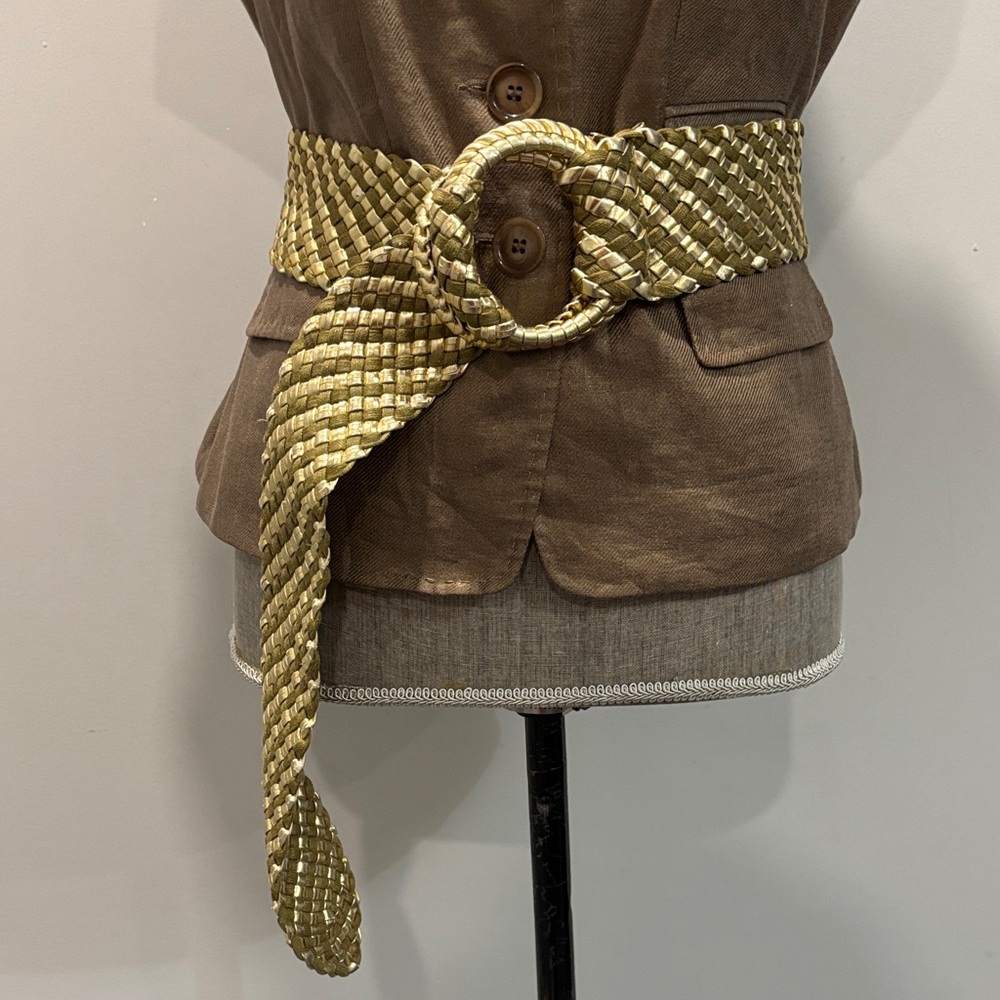 Elegant Gold Woven Belt